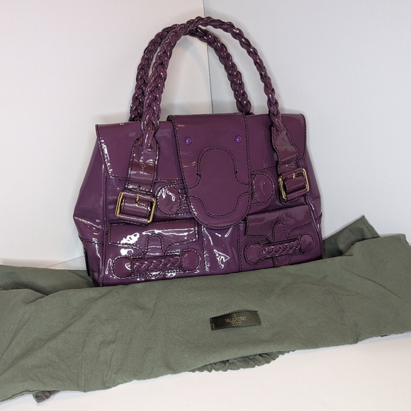 Valentino Garavani Histoire Patent leather large in Plum (purple) shoulder bag - Picture 2 of 16